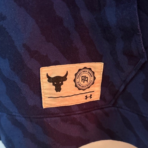 UNDER ARMOUR PROJECT ROCK SLEEVELESS HOODIE - Picture 5 of 6